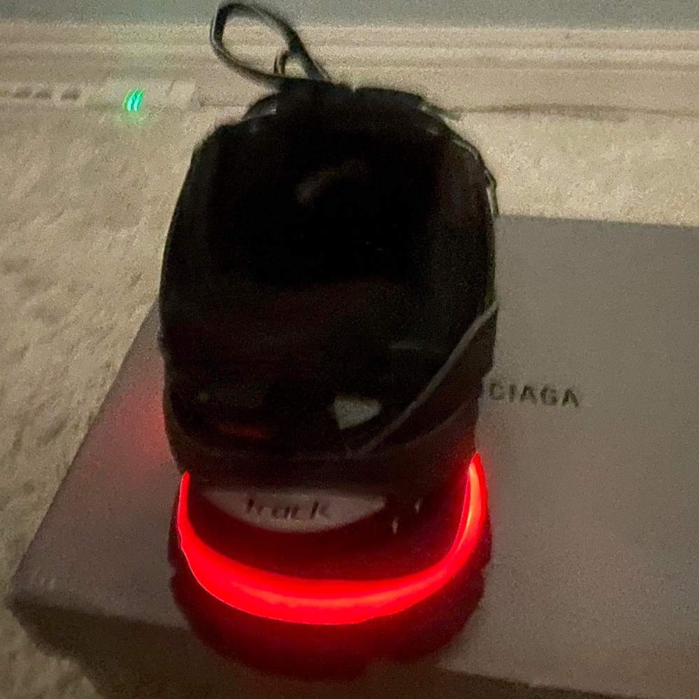 New - Picture 2 of 3